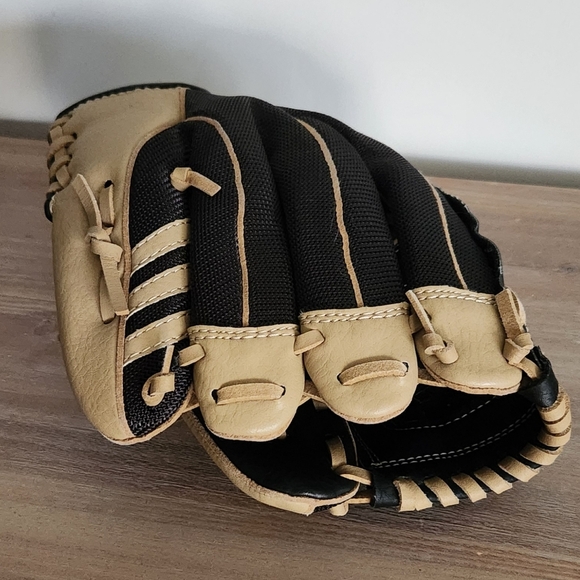 ⚾ Adidas Youth Baseball Glove 11” Black & Tan – Left Hand Throw - Picture 14 of 16